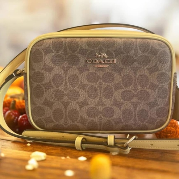Coach Handbags - Coach Jamie Camera Bag CZ186